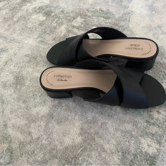 Clark’s Collection Black Strappy Sandals with Kitten Heel 8M - Picture 9 of 11